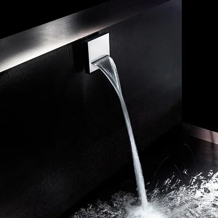 излив bossini ole square e86908.030 для ванны