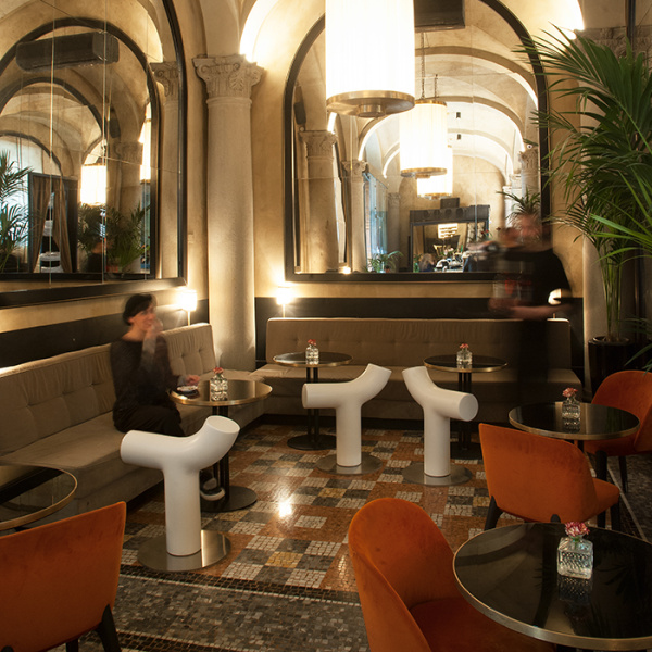 kerasan kerasan artwork малый архитектурный декор для ванной: стул на 1-ой ноге "cow", напольный, цвет: белый