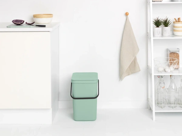 Мусорное ведро Brabantia Sort&Go 212765 25 л, мятно-голубое