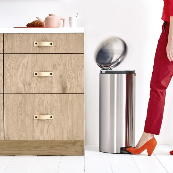 Мусорное ведро Brabantia NewIcon 111822