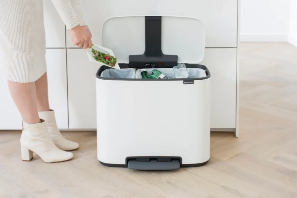 Мусорное ведро Brabantia Bo Pedal Bin 121142 23 + 11 л