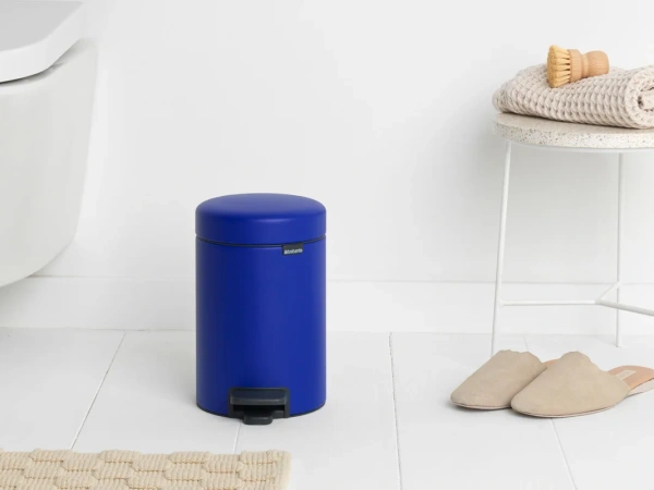 Мусорное ведро Brabantia NewIcon 204562 3 л, синее