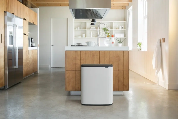 Мусорное ведро Brabantia Bo Touch Bin 221408 30+30 л, белое