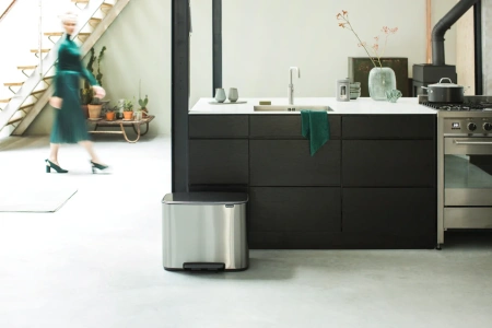 мусорное ведро brabantia pedal bin bo pedal bin 121241 23 + 11 л