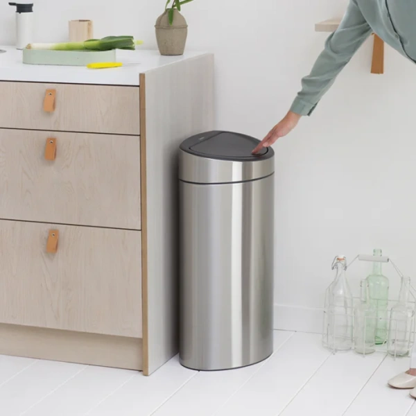 Мусорное ведро Brabantia Touch Bin New 114809